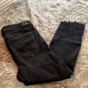 NWOT AE High Waisted Crop Jegging w/ Lace Detail